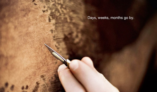 Картины Марка Эванса нарисованные ножами на коже. 